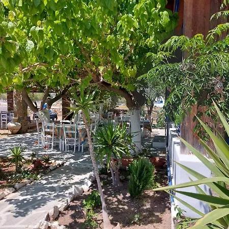 Isalos On The Hotel Livadi (Serifos)