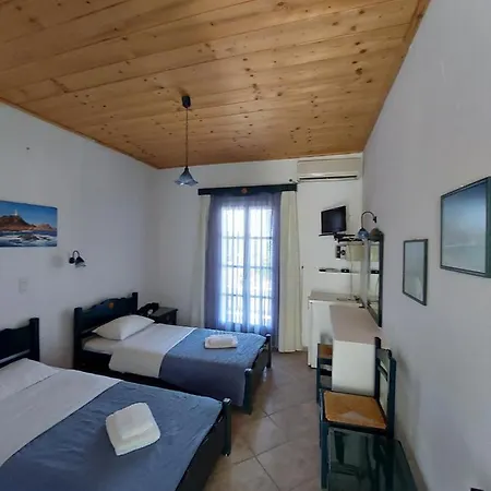 Hotel Isalos On The 3*