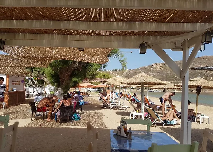 Isalos On The Hotell 3*