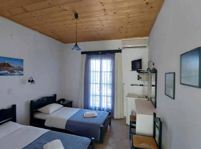 Hotell Isalos On The 3*