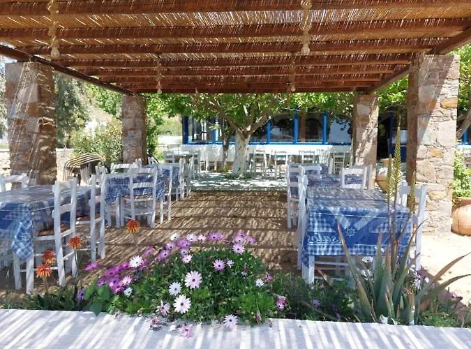 Isalos On The 3* Livadi (Serifos)