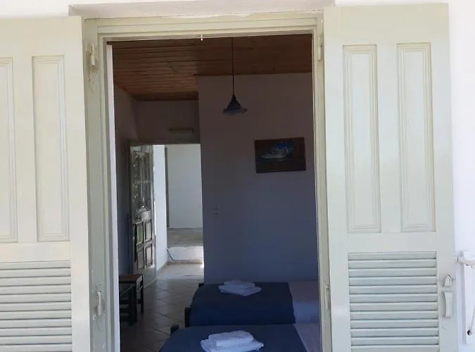 Hotell Isalos On The 3*