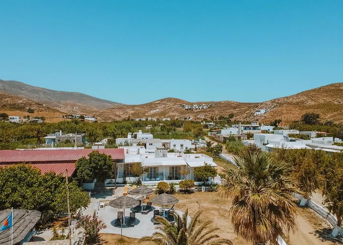 Hotell Isalos On The 3*