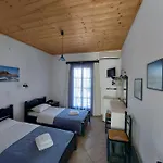 Hotel Isalos On The 3*