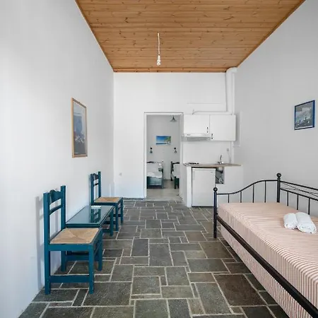 Hotel Isalos On The 3*