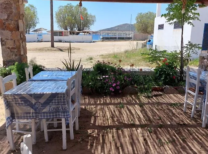 Isalos On The 3* Livadi (Serifos)